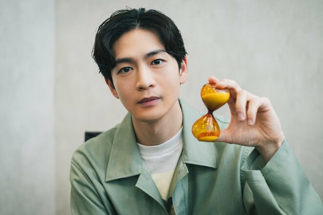 松下洸平　撮影／有坂政晴（4/10）
