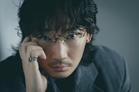 綾野剛「ワクワクが止まりませんでした」17年振りにタッグを組んだ監督との現場「それぞれの考えを必ず昇華し、背中を押してくれます」