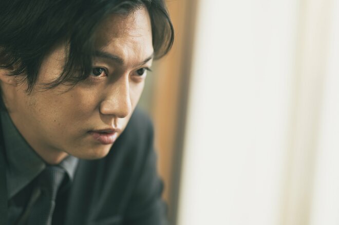 喜矢武豊　撮影／冨田望　スタイリスト／藤井やすのり　ヘアメイク／柳下綾音（7/8）