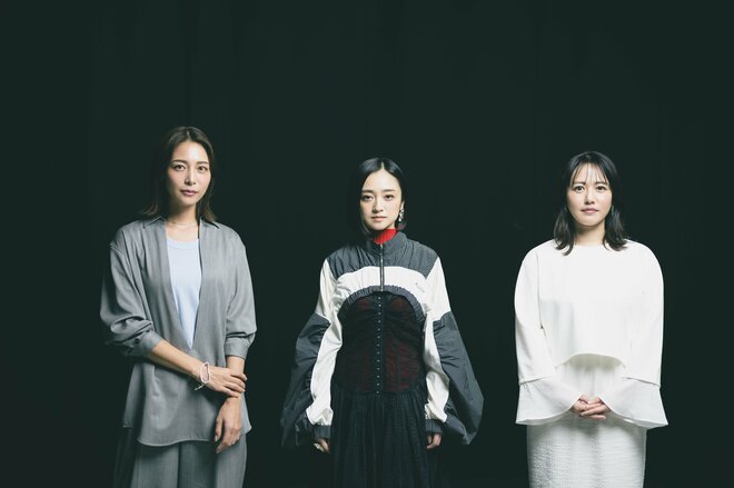 相武紗季・安達祐実・磯山さやか　撮影／冨田望（2/5）