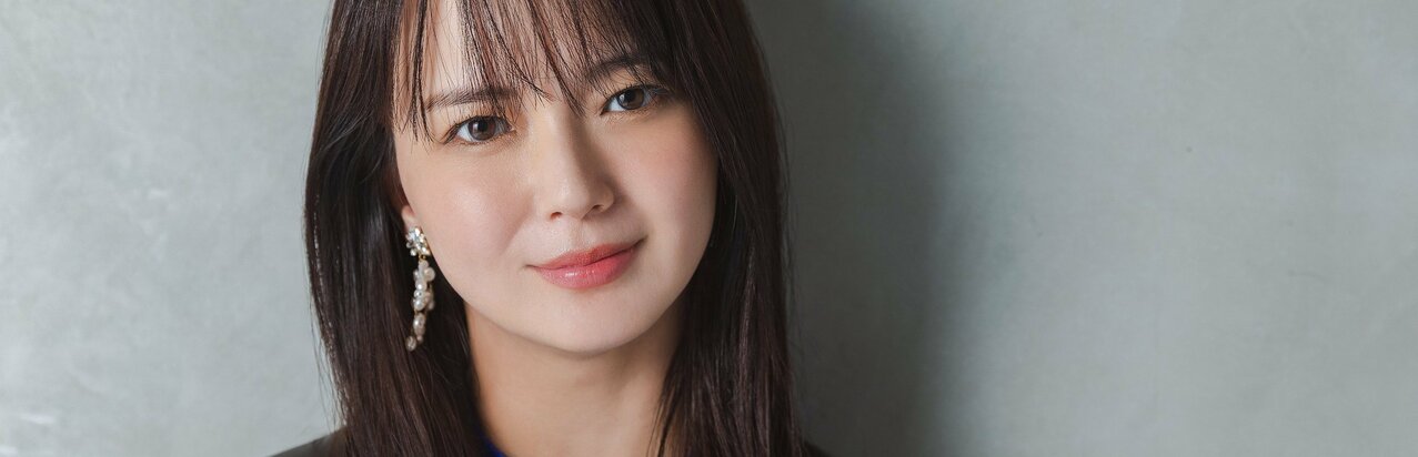 多部未華子「“俳優のお仕事に就職した”というような感覚でした」大学を2年休学して挑んだ朝ドラ『つばさ』ヒロイン役！　卒業後に芽生えた明確な責任感}