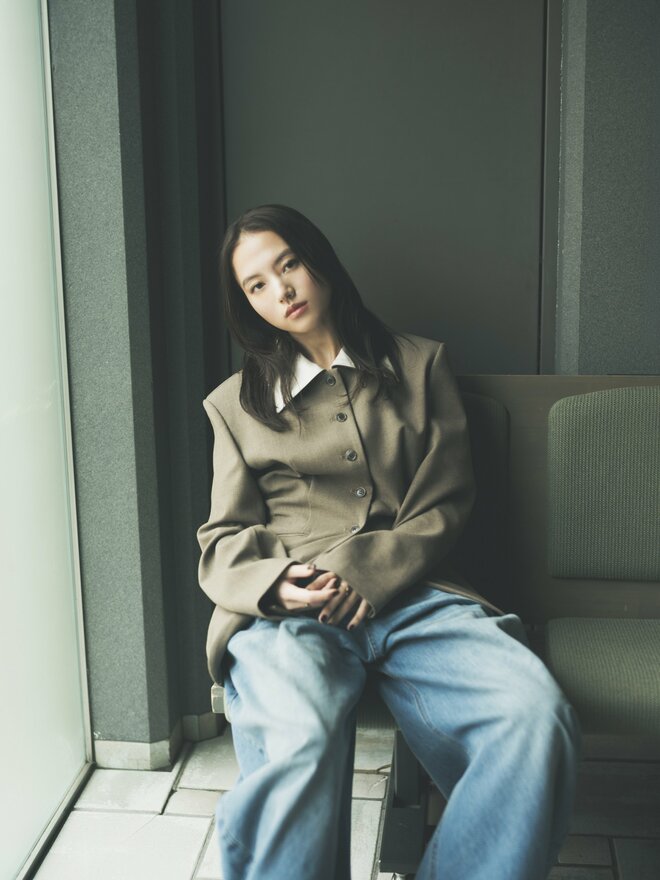 清原果耶　　撮影／冨田望　ヘアメイク／窪田健吾(aiutare)　スタイリスト／井阪恵(dynamic)スタイリスト／（3/4）