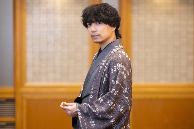 山崎育三郎　撮影／三浦龍司（1/10）