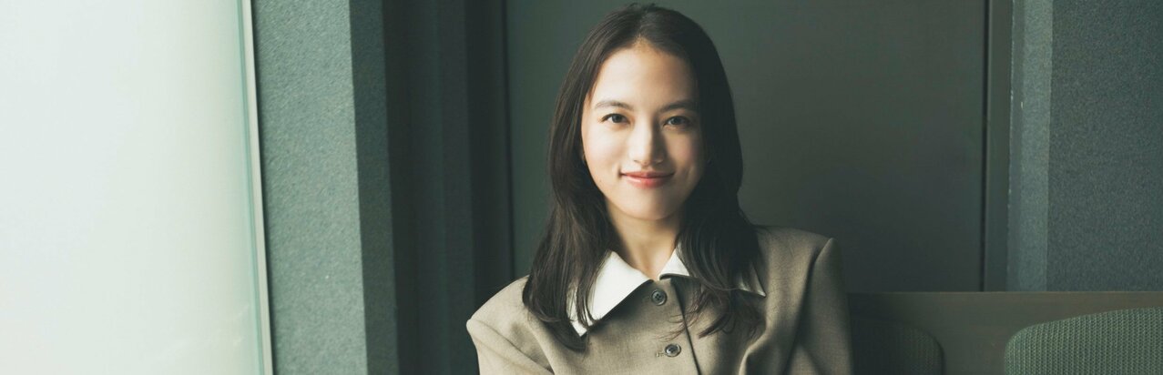 清原果耶が初舞台『ジャンヌ・ダルク』の秘話を告白…白井晃演出の舞台『レディエント・バーミン』への思い}