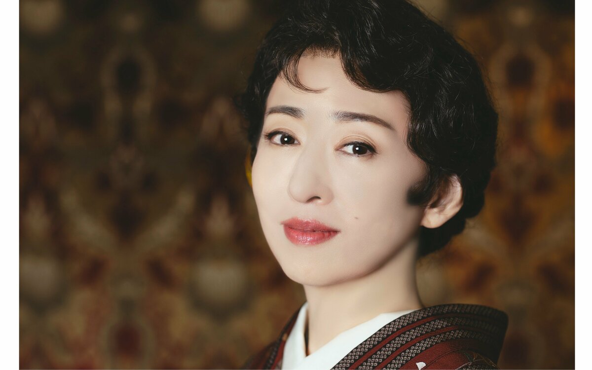2ページ目) 松雪泰子「世の中は自由で楽しい」結婚・出産など多様な