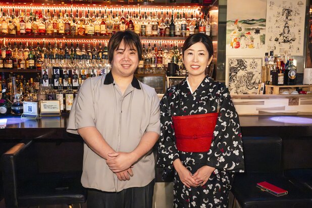 古谷三敏の孫が参加する大物漫画家たちによる“イージー会”その豪華すぎるメンバーとは？「BARレモン・ハート」店主・古谷陸×“呑む文筆家”山内聖子がお酒を巡る“THE CHANGE”“を語る}