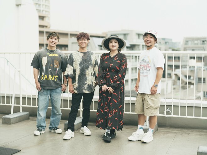 HY　撮影／冨田望（6/10）