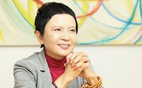「ツテはないですと本当のことを言うと、他の人に企画を回されてしまう…」作家・家田荘子の人生を変えた出来事「歯がカチカチと鳴って……飲んでいた紅茶をこぼしてしまうほど緊張していました」