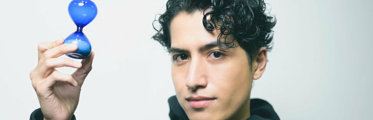 ｢職業ですか?kemioだと思います!｣映画『ウィキッド ふたりの魔女』で声優も！憧れの芸能生活の中で｢僕自身の思考が停止しちゃった｣20歳のkemioが下した決断}