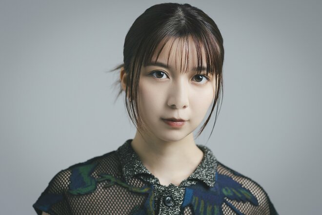 上白石萌歌　撮影／有坂政晴　ヘアメイク／坂本怜加(Allure)　スタイリスト／道端亜未（6/10）