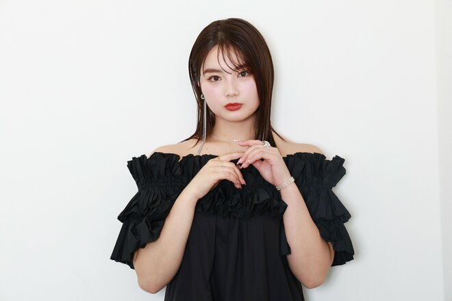 箭内夢菜　撮影／小島愛子　スタイリスト／田中享奈　ヘアメイク／伊藤遥香（1/4）