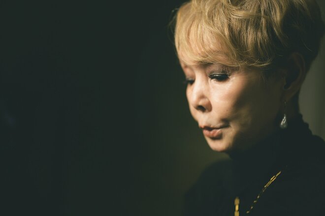 研ナオコ　撮影／冨田望　ヘアメイク／堀ちほ（7/13）