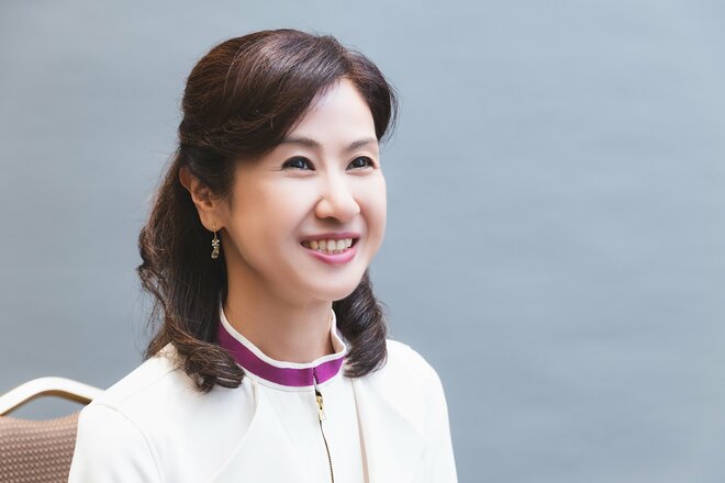 小林綾子　撮影／有坂政晴（2/8）