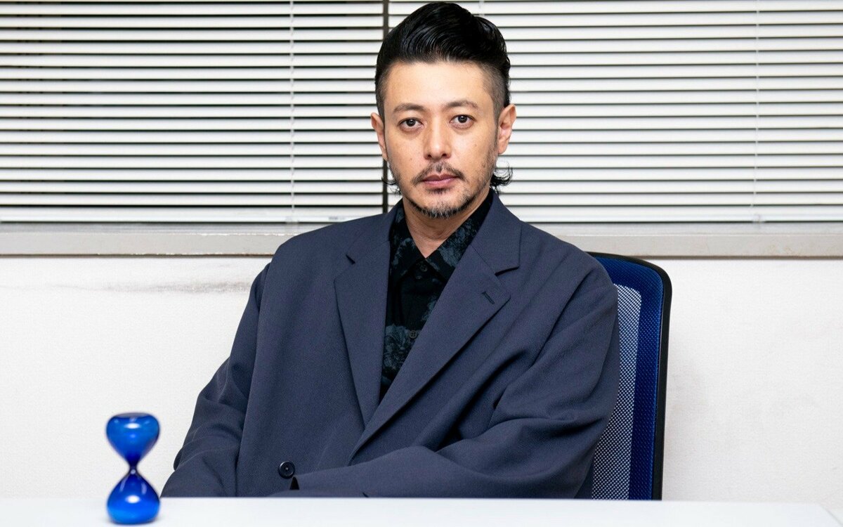オダギリジョー「ずいぶん生意気だったと思います。若い頃から脚本にも意見して、直したりしていましたから」変わらない役者としての志｜オリジナル｜インタビューサイト 双葉社 THE CHANGE
