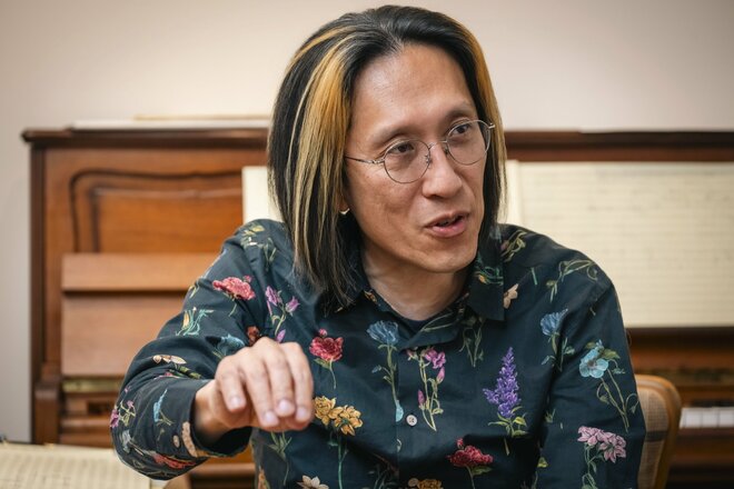 宮川彬良　撮影／三浦龍司（15/16）