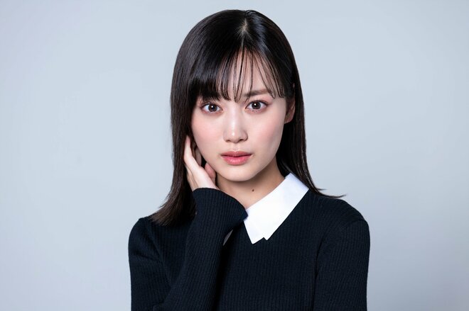 山下美月　撮影／三浦龍司（7/8）