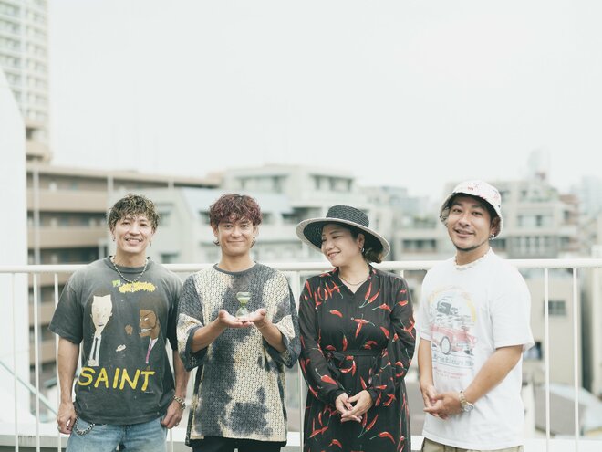 HY　撮影／冨田望（8/10）