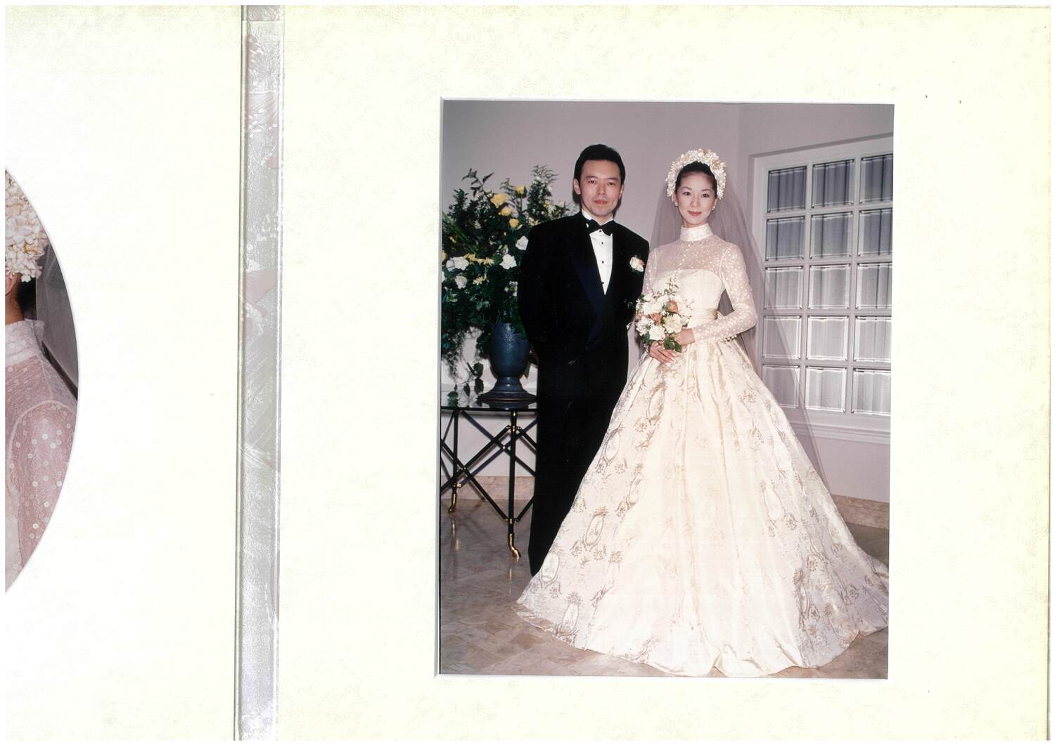 (5ページ目) 君島十和子「買い物袋の中身も、引越し先の間取りも全部書かれてたんです」壮絶な“お家騒動”での信じられないマスコミ過熱報道