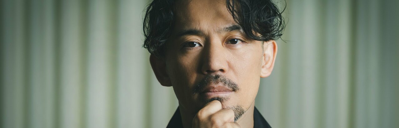 俳優・岡田義徳の最大のチェンジは「家族ができたこと」妻・田畑智子と二人の子どもたち「僕自身も成長させてもらっていると思います」}