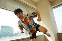 小島よしお「ブレイクした瞬間から“すぐ消えるセミ芸人だ”って言われてたんです」絶対にそうならないと「もがいた日々」で掴んだもの