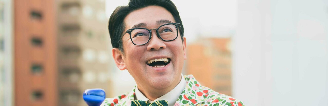 ビビる大木が語るロケ骨折事故の真相と笑いの原点 『未来のムスコ』で話題のお笑い中間管理職という生き方 }