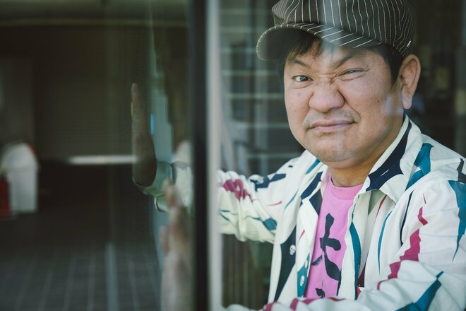 チャンス大城　撮影／有坂政晴（4/6）