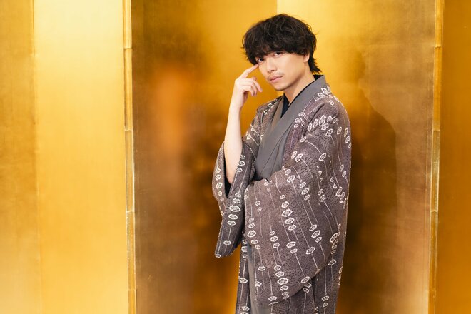 山崎育三郎　撮影／三浦龍司（9/10）