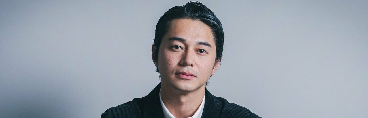 山暮らし4年の東出昌大が｢“がさつな山男”ではなくなる(笑)｣舞台『サド侯爵夫人』、｢やっぱり非常に美しい｣主演スター成宮寛貴の印象}