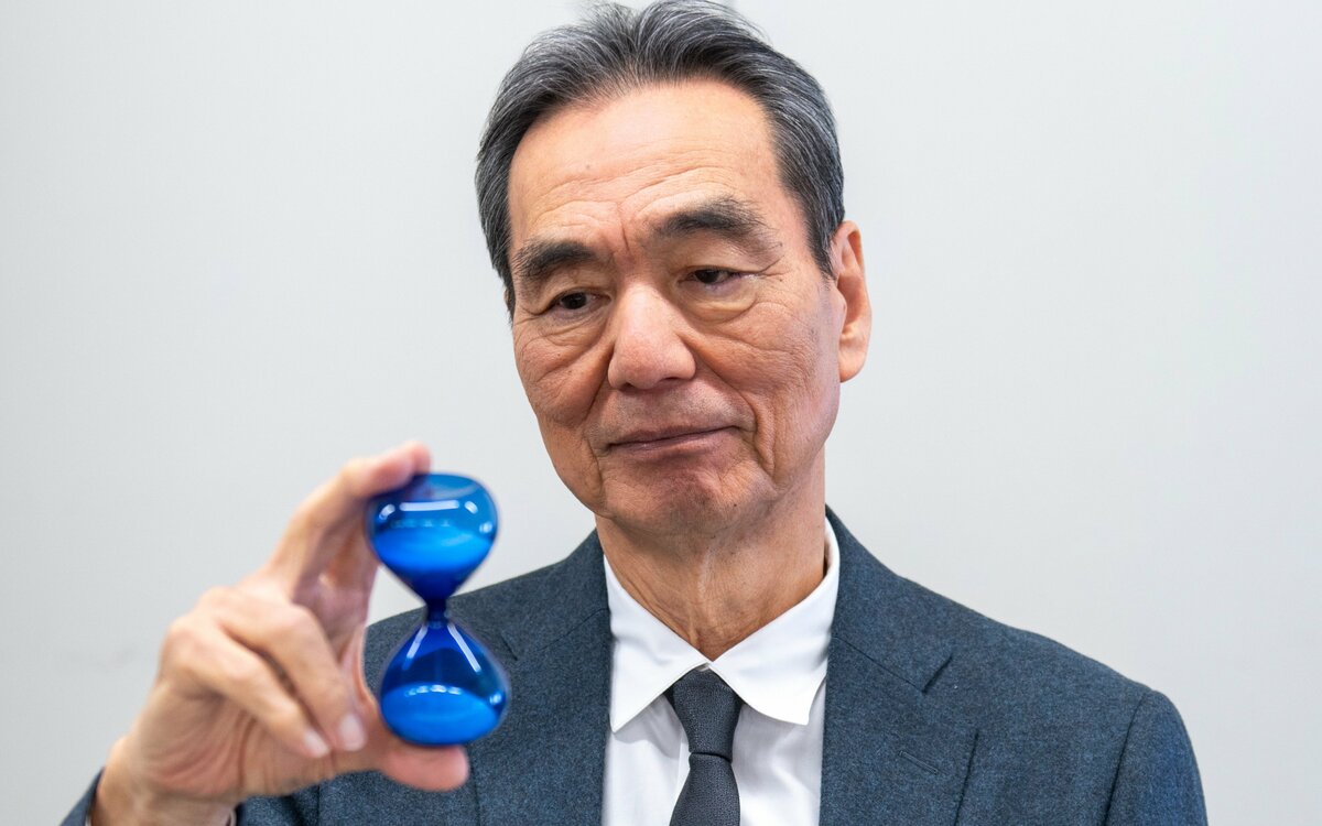 長塚京三「破顔」帯付 稀代の知性派俳優の傑作コラム集