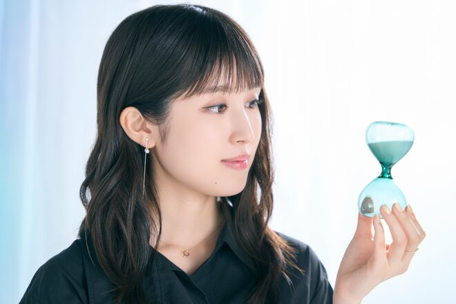福本莉子　撮影／松島豊　ヘアメイク／伏屋陽子　スタイリング／Lim Lean Lee（6/7）