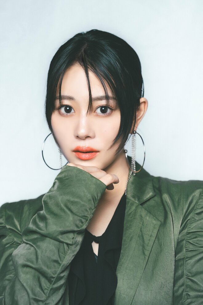 高畑充希・清水美依紗　撮影／杉山慶伍（4/6）