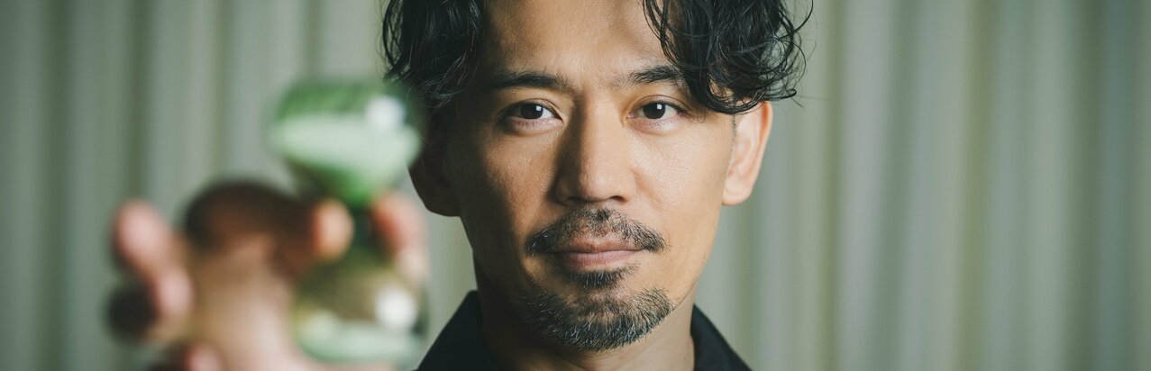 “ザ・ガンプラ世代”岡田義徳「子どもと一緒に作ってみたい」と語るプラモデルとは？ドラマ『量産型ルカ‐プラモ部員の青き逆襲‐』で顧問役を好演}