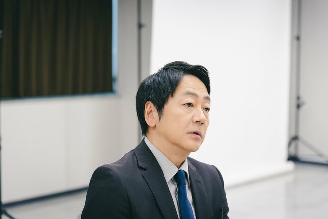 大森南朋　撮影／有坂政晴　衣装／星　翔子（ビッグウッド）　ヘアメイク／枝廣優綺（Ａｎｇｅ．Ｇ）（3/10）