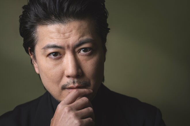 玉山鉄二　撮影／有坂政晴（2/10）