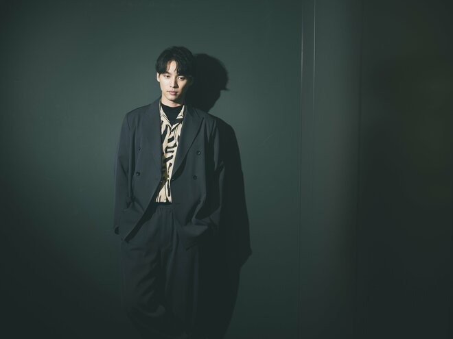 福士蒼汰　撮影／冨田望　ヘアメイク／永野あゆみ　スタイリスト／菊池陽之介（1/5）