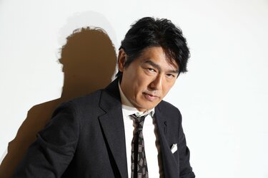 高橋克典、俳優業への思いの根底にある幼少期の体験 『サラリーマン金