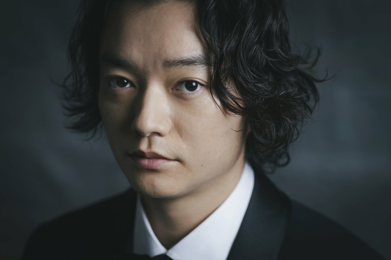 染谷将太、大河ドラマ『麒麟がくる』織田信長役への反響に「“ここから挽回できるのか俺？”と思っていました」｜オリジナル｜インタビューサイト 双葉社 THE CHANGE