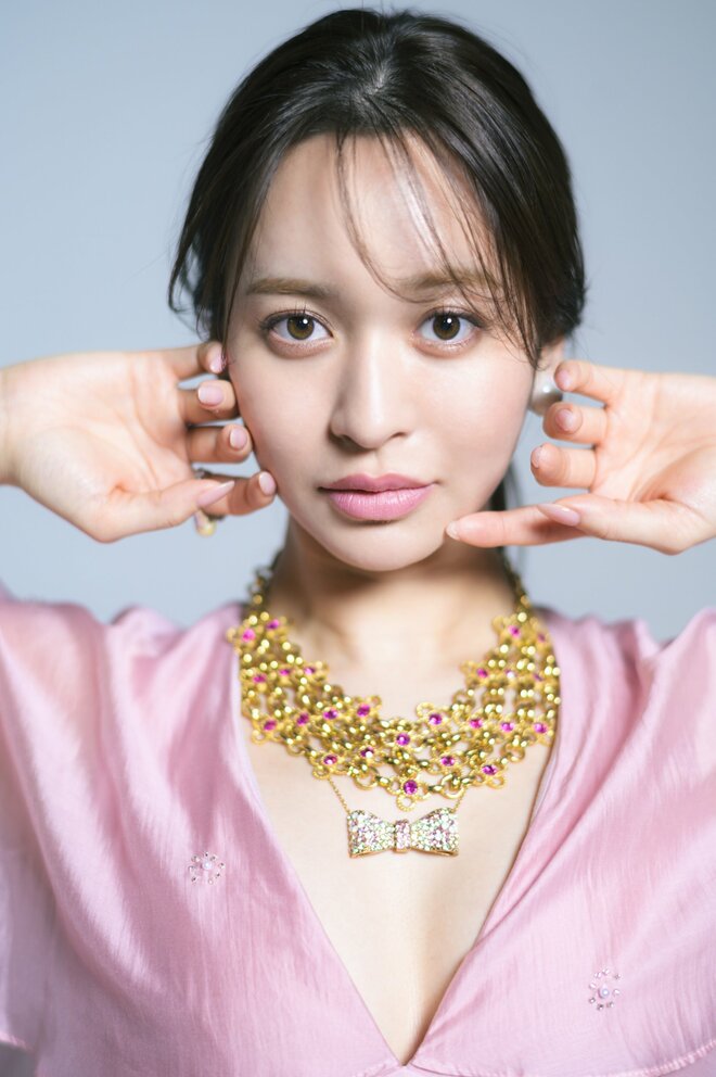 野崎萌香　撮影／冨田望（5/10）