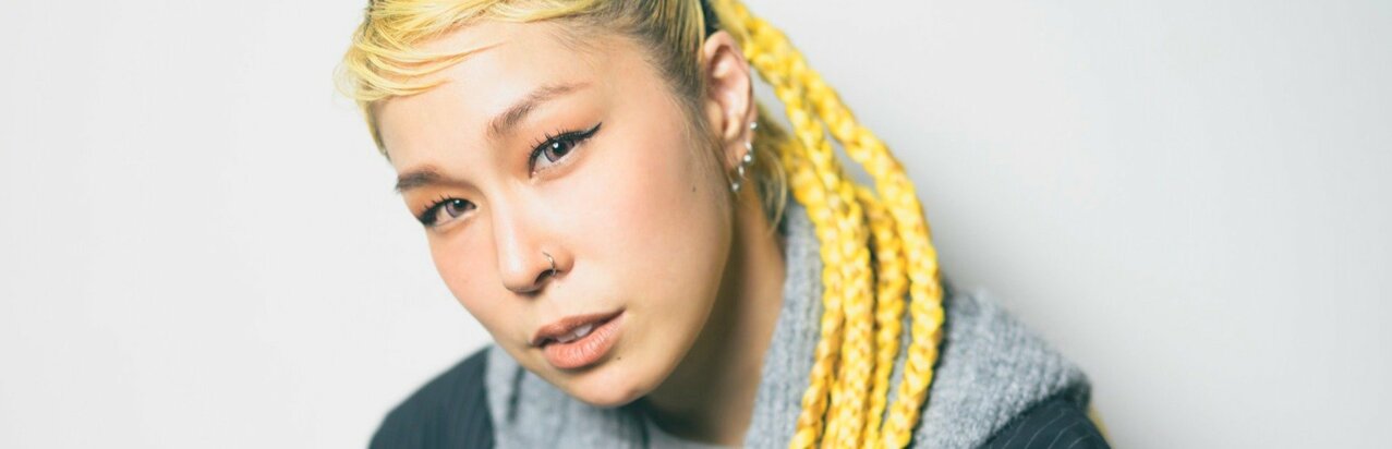 ｢子どもたちは私の話なんて聞いてない(笑)｣AIのストレス発散法、｢どうしようもないヤツだった私｣への大切な言葉が詰まった初の著書『ひとりじゃないから』}