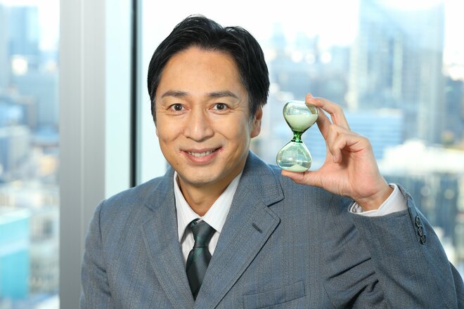 徳井義実　撮影／河村正和（10/10）