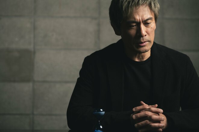 内野聖陽　撮影／冨田望（7/8）