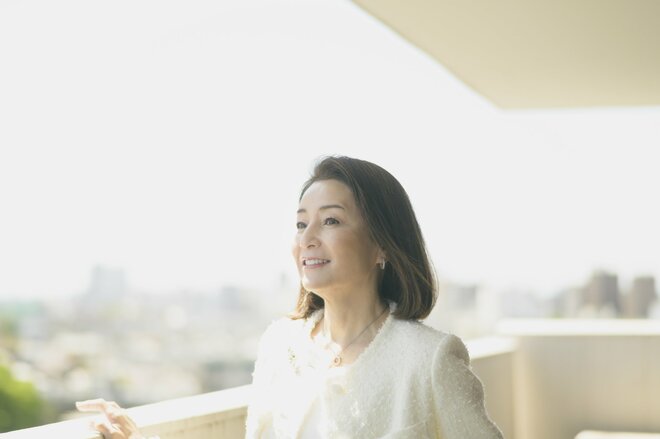 仁科亜季子　撮影／冨田望（4/10）