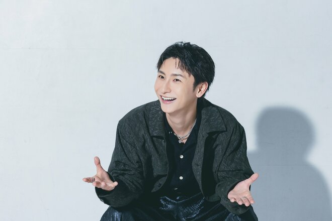 與真司郎　撮影／有坂政晴（8/10）