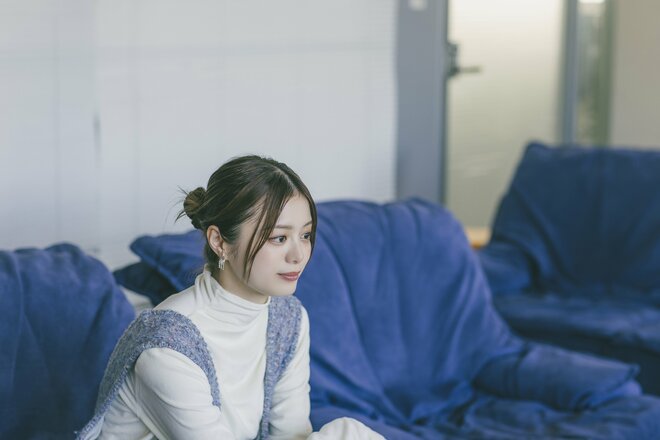 紺野彩夏　撮影／有坂政晴　スタイリスト／田中あゆみ　ヘアメイク／田中陽子（8/8）