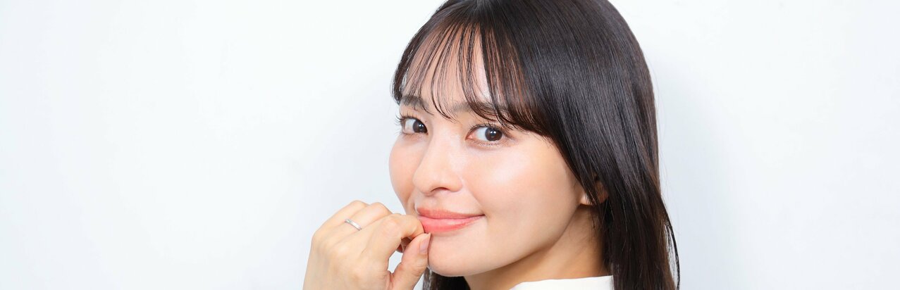 ｢毎日泣いてました｣｢靴下を豪速球で…｣水崎綾女が明かす『サレタ側の復讐』壮絶モラハラ撮影の裏側、30代でグラビアに出続ける理由}