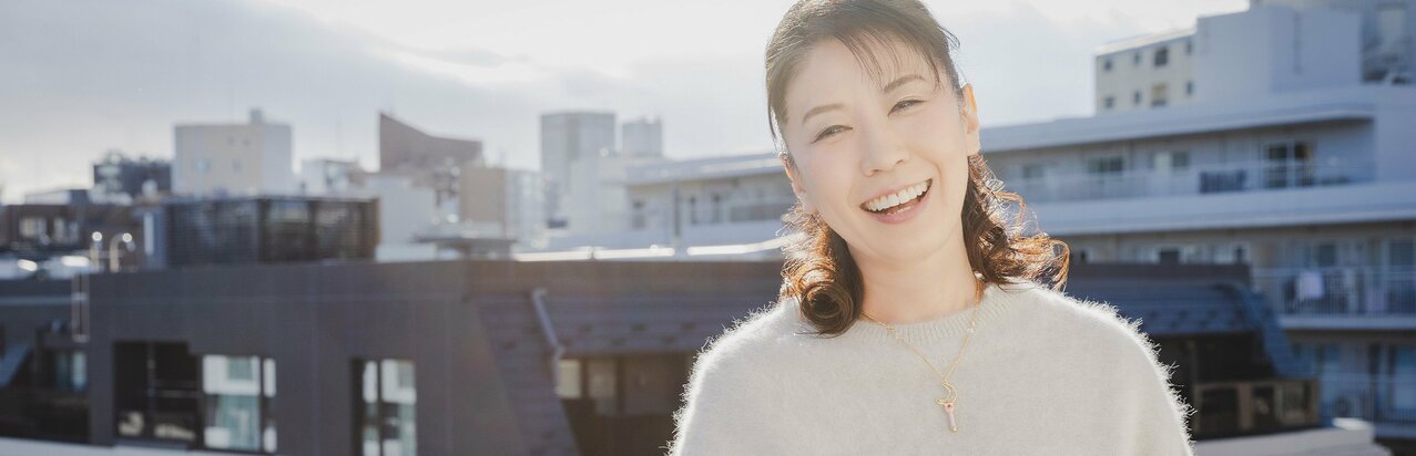 葛城ミサト役・三石琴乃が明かす事務所独立、｢文句を言うなら仕事を回さない｣人間関係や金銭面の問題も、｢サービス、サービスぅ｣決めゼリフに秘めた思い}