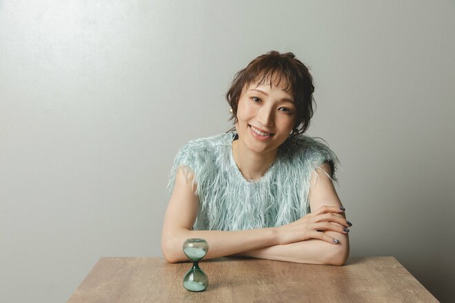 望海風斗　撮影／有坂政晴　スタイリング／加藤万紀子　ヘア&メイク／yuto（3/10）