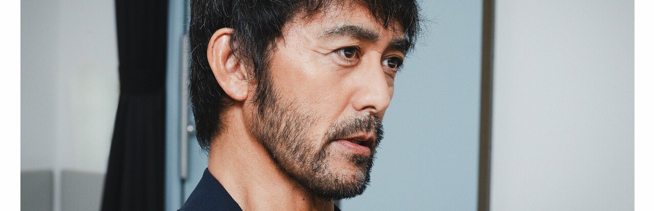 モデル応募前の阿部寛｢ふぞろいの林檎たち』で｢いい意味で勘違いできたこと｣で俳優の道へ、一生の宝となった｢高倉健さんとひと言だけセリフを交わす｣名前もない工事人A役}