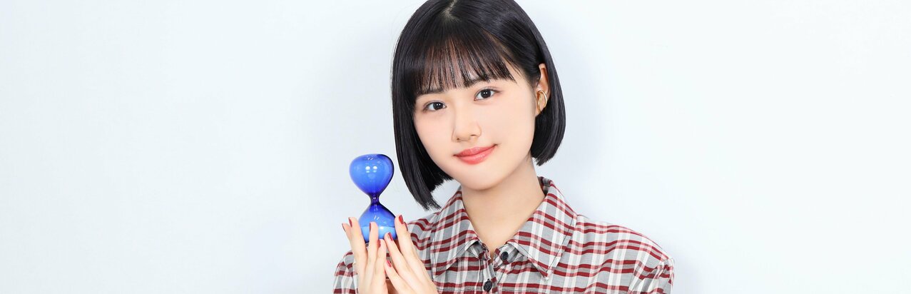 ｢声がコンプレックス｣原菜乃華を変えた『すずめの戸締まり』新海誠監督の言葉、大河『どうする家康』ハタチの激動と初写真集での挑戦<br />}