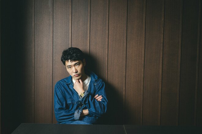 柄本佑　撮影／有坂政晴（6/10）